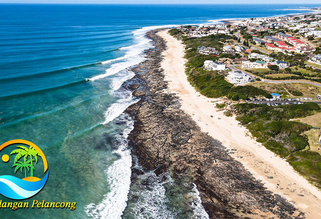 Surfing di Jeffreys Bay: Mengarungi Ombak Kelas Dunia
